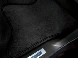2017 Cadillac Escalade Premium Carpet Front Floor Mats - Black 23222318